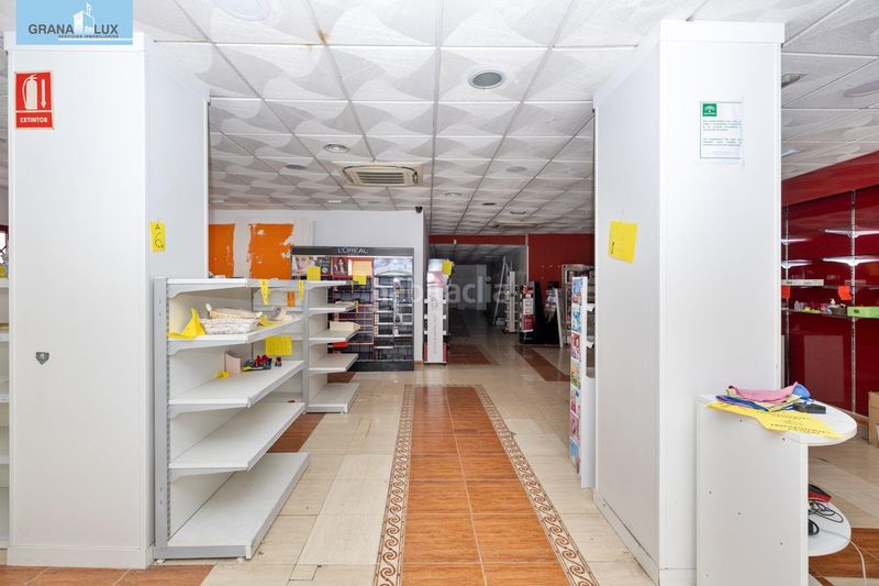 Foto c528d132-d2b9-485c-aa50-7d1b30b828c0. Local comercial a Santa Fe