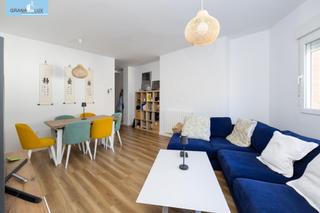 Piso  Calle rauda. Precioso piso con terraza acojedora