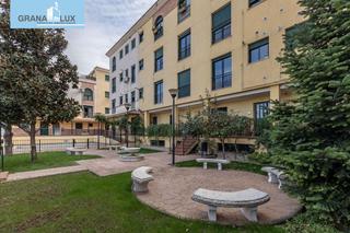 Ático  Calle duran. Piso en cajar con 3 dormitorios, garaje y piscina comunitaria.