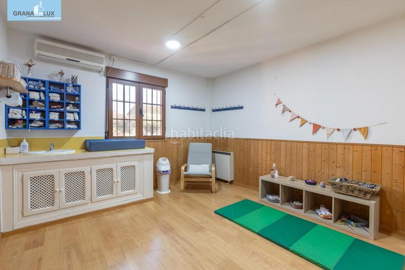 Foto 922c8e13-c81b-4ac7-9d74-f34b749edc85. Xalet amb aparcament piscina a Ogíjares