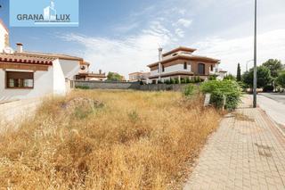 Terreno residencial  Avenida madrid (llanos silva). Solar  en llanos de silva atarfe