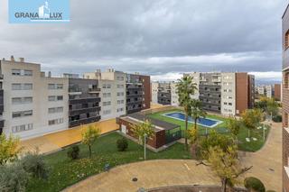 Pis a Carretera de Granada-La Alcazaba. Magnífico piso en alhendín