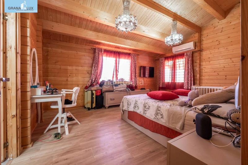 Foto 87e91b5d-3c0f-48e9-8f25-664f74b51a2b. Chalet in calle nogal 5 in Cúllar Vega