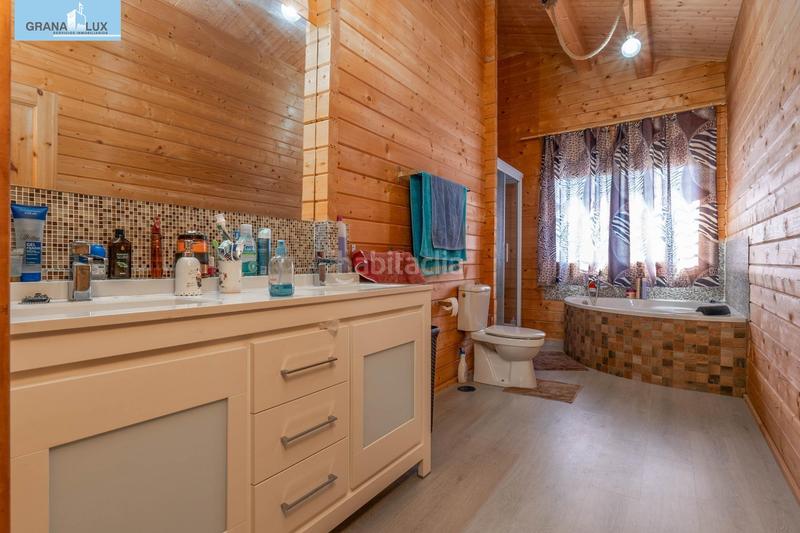 Foto bab19c5d-abf1-4f5d-94de-472d2196a744. Chalet in calle nogal 5 in Cúllar Vega