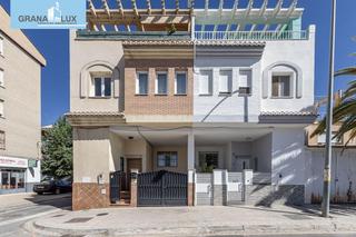 Casa  Calle baden powell. Casa junto al pts