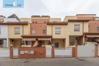 Maison jumelée  Calle de la corbeta. Fantástica casa adosada junto a barrio periodistas ideal para vi