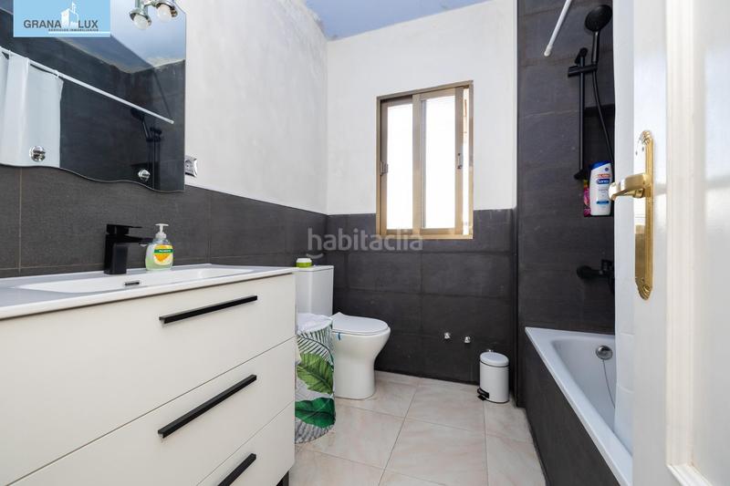 Foto a87bb6ca-b3fc-4240-bd34-63316f541508. Attico in San Antón Armilla