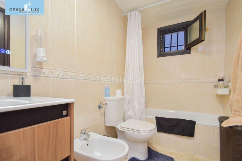 Foto b26b3a20-cf4c-42ae-9a55-e86378de4042. Apartament a La Zubia Ciudad Zubia (La)