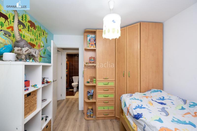 Foto c85aa51b-185d-4f4b-8e6d-257281a6d378. Appartamento con parcheggio in Joaquina Eguaras Granada