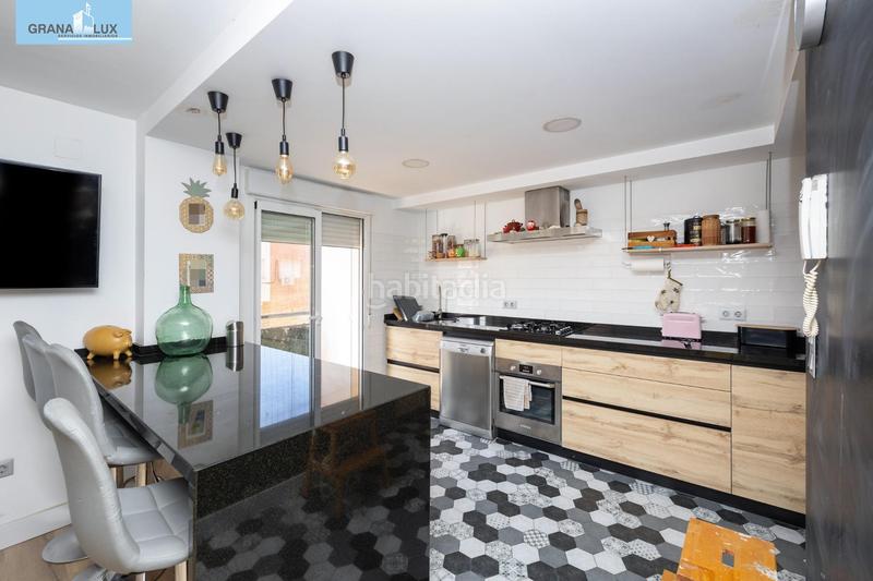 Foto e603eb8d-6147-4806-b77d-5fe7a135f896. Appartamento con parcheggio in Joaquina Eguaras Granada