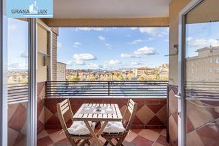 Piso  Calle curro cuchares. Impecable piso en calle curro cúchares con vistas inigualables