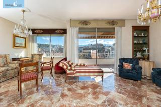 Piso  Calle tejeiro. Gran piso en el corazón de granada