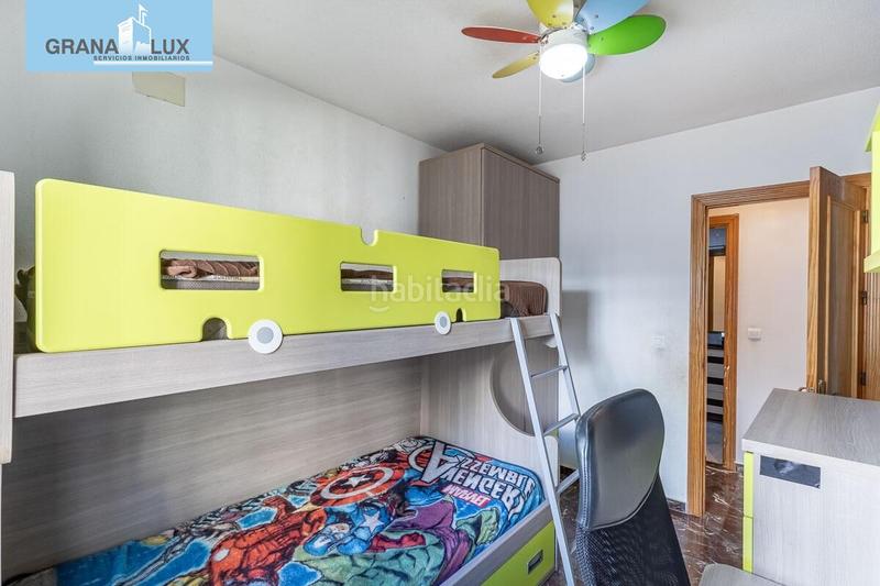 Foto 49d3a0a2-84e4-424a-b9fc-9c028564e220. Appartamento con parcheggio in Cájar