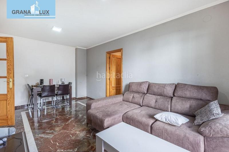 Foto e38a98eb-025a-4fcd-b197-c3dba114124e. Appartamento con parcheggio in Cájar