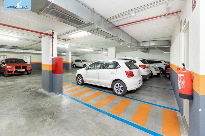 Foto f6cfb9ec-3211-45f9-b892-eca5d5f953c3. Etagenwohnung mit heizung parking in Camino de Ronda Granada