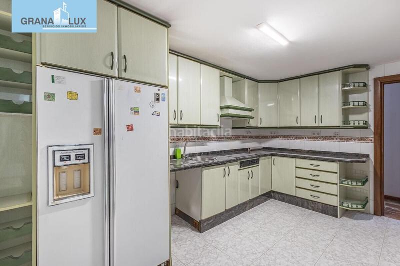 Foto f1483de4-d750-475b-8590-e6d3d9bedae8. Pis a mirlo 9 a Pajaritos Granada