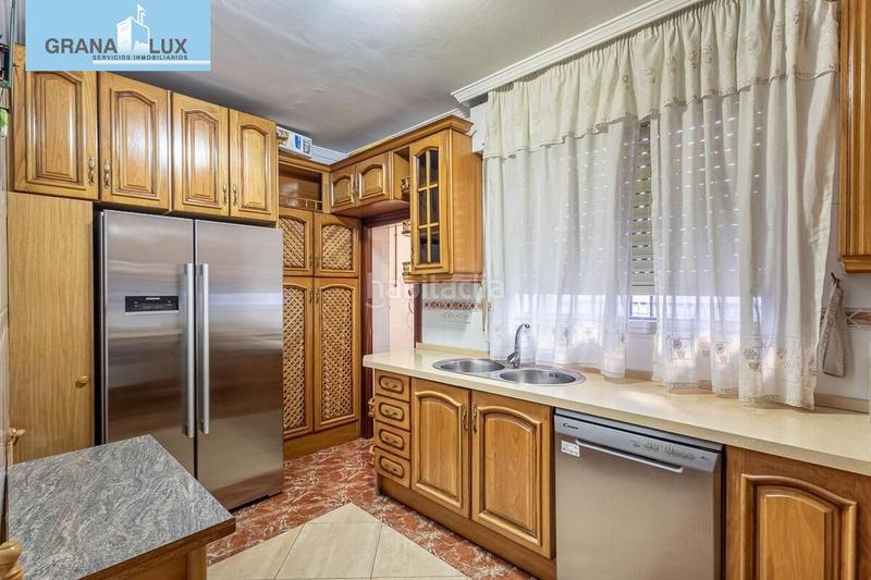 Foto 181b6a76-fe36-435b-9d87-2f4a9c886e35. Casa adossada amb calefacció a San Francisco Javier Granada