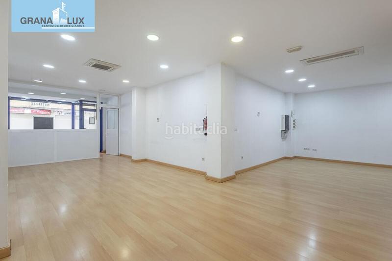 Foto 06608f04-f57a-437d-8168-6dca0d6de5f8. Local commercial dans Barrio de Zaidín Granada