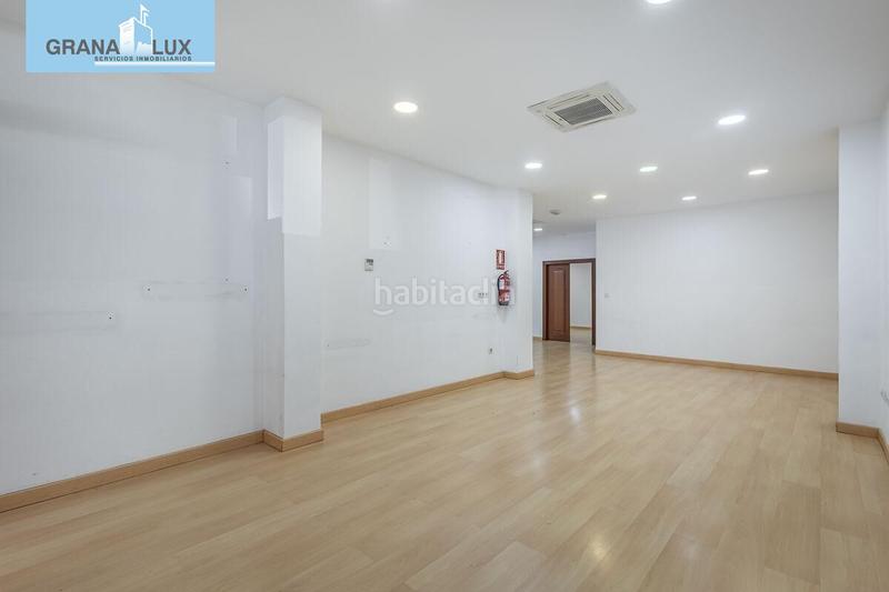 Foto 7adf5bbe-dcf2-4171-876b-db539e220be8. Local commercial dans Barrio de Zaidín Granada