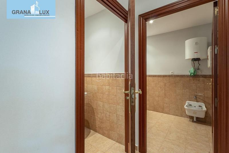 Foto ea842ae4-b619-4874-910a-e23b954be41e. Local commercial dans Barrio de Zaidín Granada