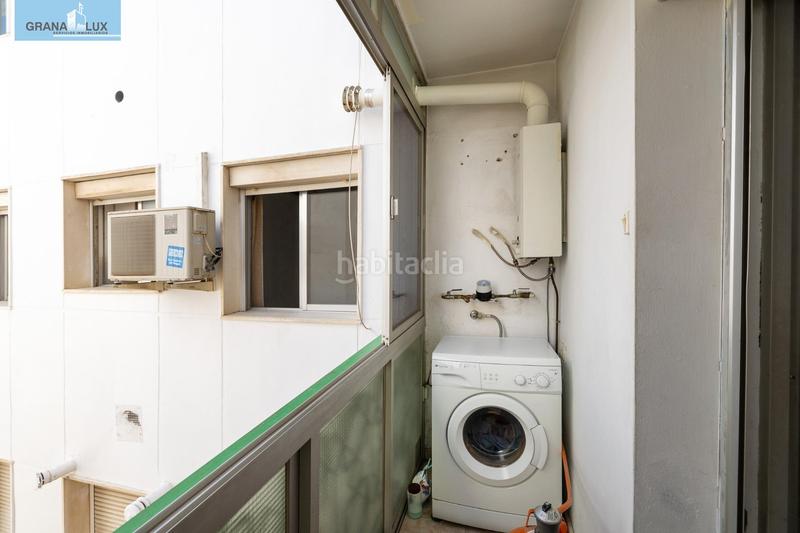 Foto 3cf8a85a-5ada-4b7c-a11a-2460ea6595c7. Pis a calle santa adela 48 a Barrio de Zaidín Granada