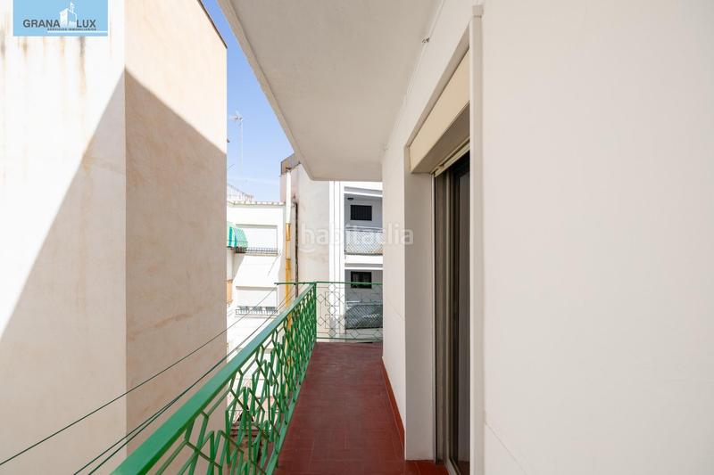 Foto ce6b557c-add5-4e8a-9a07-6d10c75ddddc. Pis a calle santa adela 48 a Barrio de Zaidín Granada