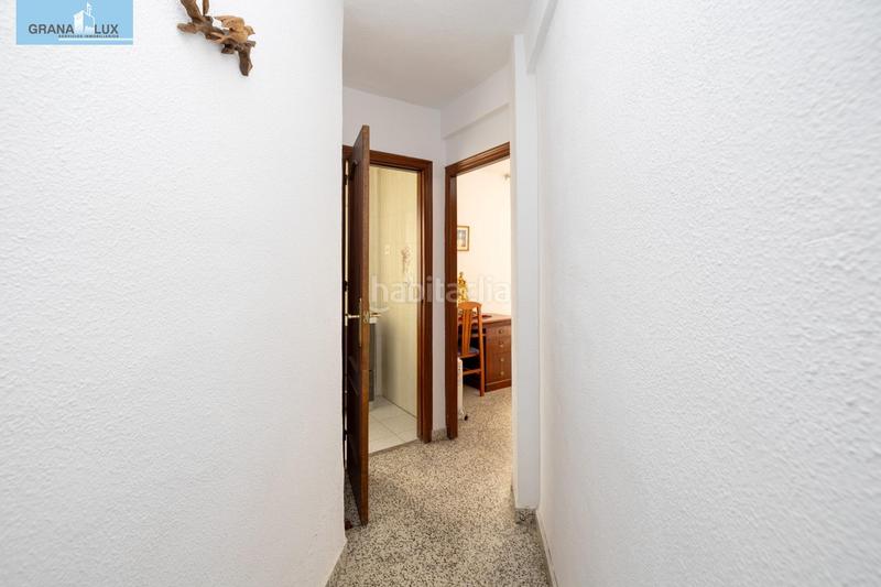 Foto f09b4da7-9faa-49a3-bff5-8cb1b5459a37. Pis a calle santa adela 48 a Barrio de Zaidín Granada