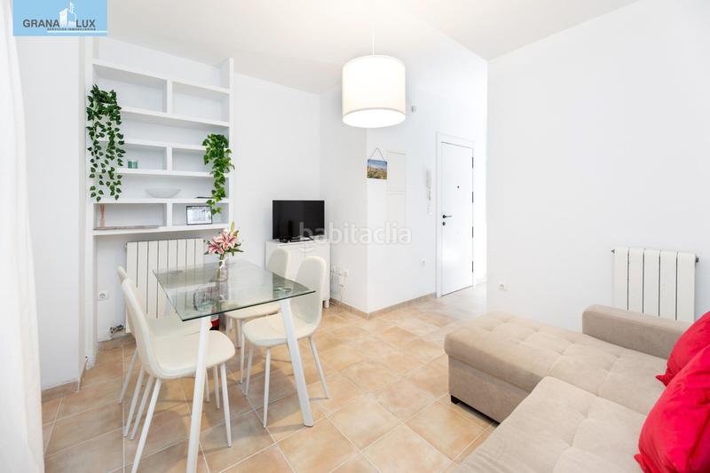 Foto 9b5a1c51-4eb2-4e08-855f-642260b56a46. Apartamento venta de apartamento con licencia turística junto a gran vía en Granada