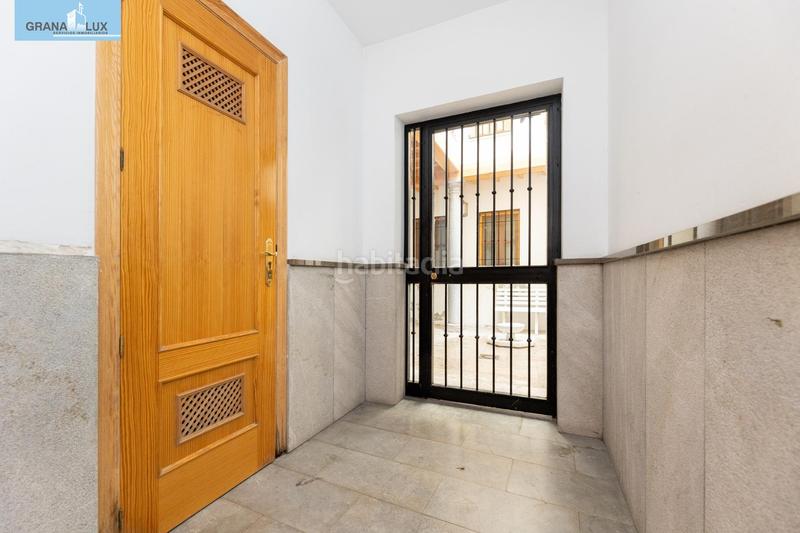 Foto c3049440-3955-4a91-b9b3-c0612f52b27f. Apartamento venta de apartamento con licencia turística junto a gran vía en Granada