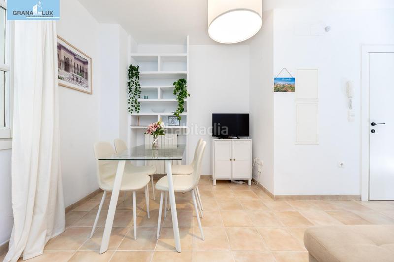 Foto fb89c424-e43e-4444-915a-46eb104f8fbb. Apartamento venta de apartamento con licencia turística junto a gran vía en Granada