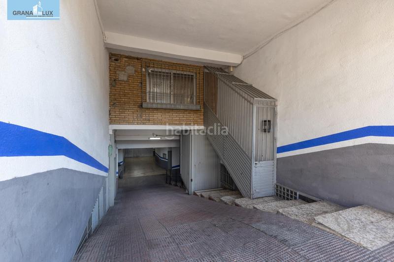 Foto bb446649-049f-44a6-8566-a927d8aad6b0. Aparcament cotxe a Barrio de Zaidín Granada