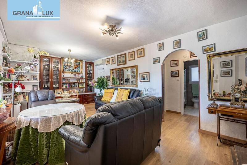 Foto 49bef681-db56-4e42-91b1-7dcc0cb05ce5. Semi detached house with parking pool in Barrio de la Vega Monachil