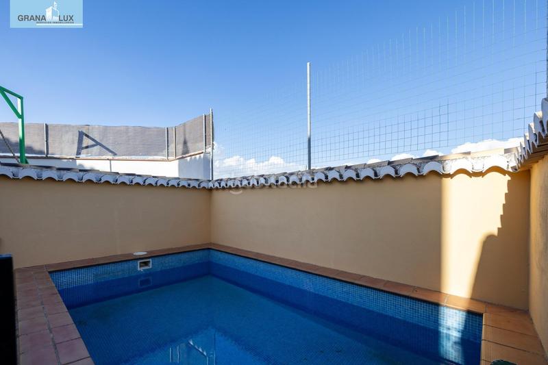 Foto 7119cd17-a8c6-4056-a3eb-dbe444833845. Casa adossada amb aparcament piscina a Pulianas