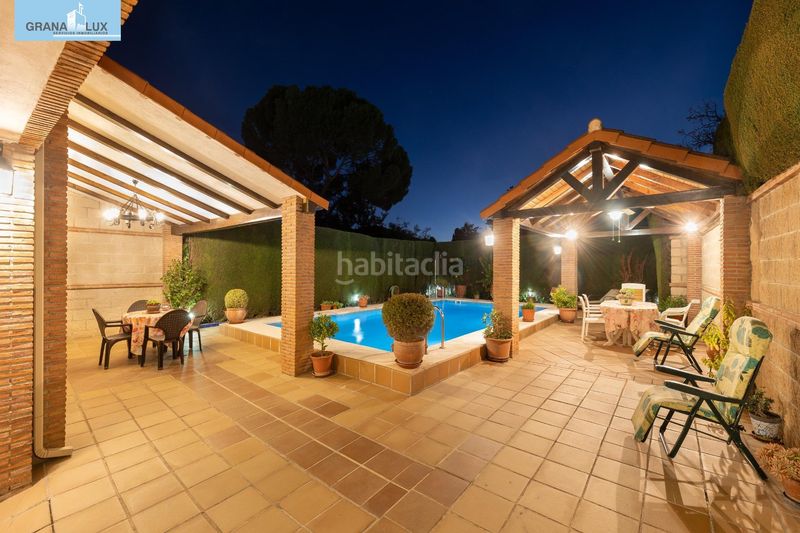Foto 7d4ab29a-7978-46cb-8780-ed9d14544f18. Casa adossada amb aparcament piscina a Peligros