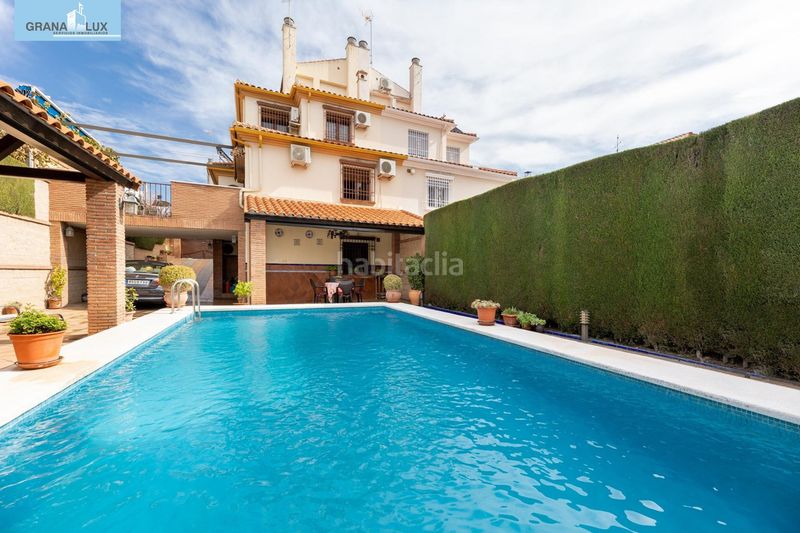 Foto ef5191f4-9f0a-406c-835a-85b88f0158e6. Casa adossada amb aparcament piscina a Peligros