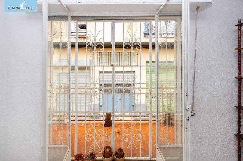 Foto c684f00e-af1d-44e3-a9b8-9fc82c8c29ba. Piso  de tres dormitorios en el realejo en San Matías - Realejo Granada