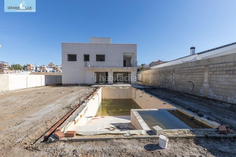 Foto 0e71d7a8-fb9e-4f1b-990e-2635318ee001. Xalet amb aparcament piscina a Dílar