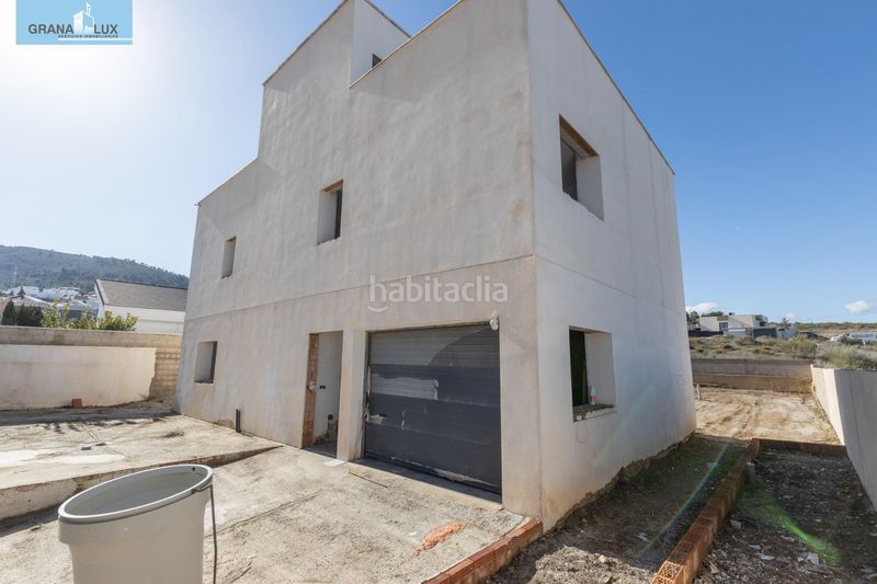 Foto 8b6b38e8-f2fe-4acb-8249-a85bf7f6b99d. Xalet amb aparcament piscina a Dílar