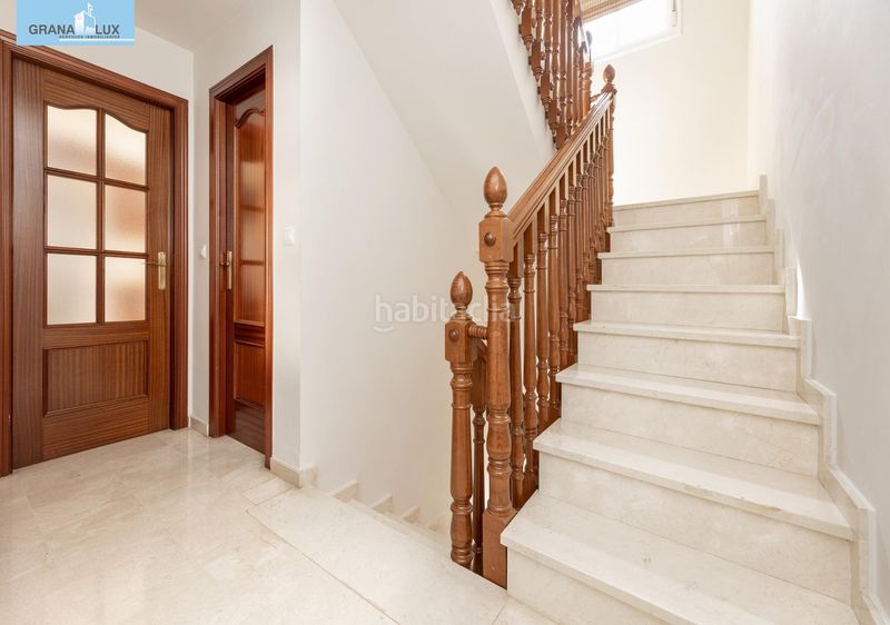 Foto caf47427-1e11-44fb-90ad-6175984108e4. Casa amb aparcament a Ogíjares