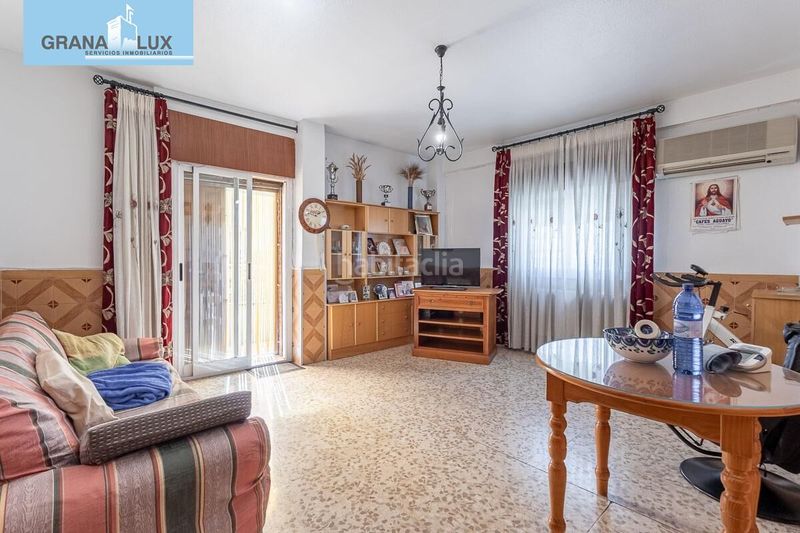 Foto be5c06f9-5de2-4988-a7fe-295436cd54d6. Local comercial a Atarfe