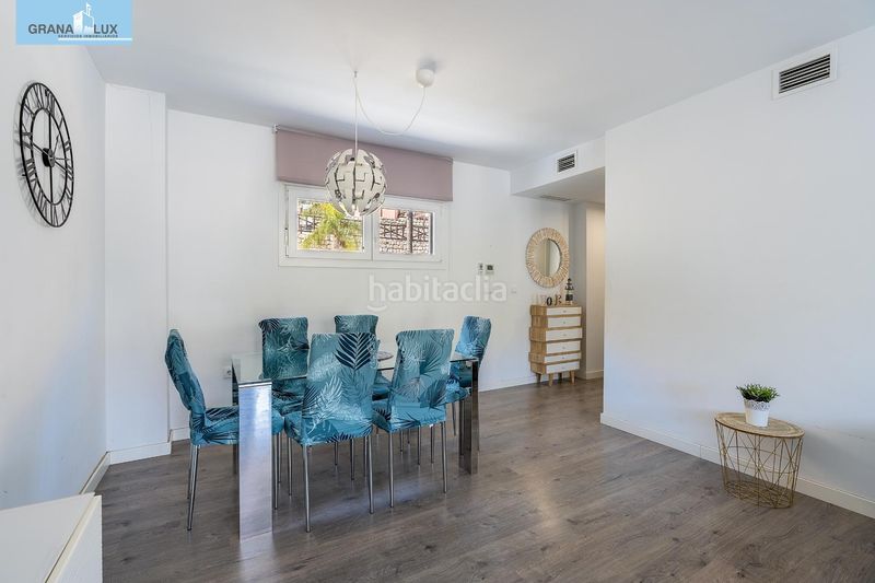 Foto 3ed29f1b-5158-4501-bbb2-17da7aa1c41d. Pis amb aparcament piscina a Almuñecar centro Almuñécar