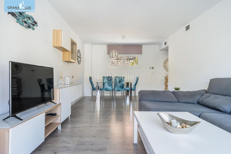 Foto 95cdef56-e5a7-4367-9978-6bbe49c27fa4. Pis amb aparcament piscina a Almuñecar centro Almuñécar