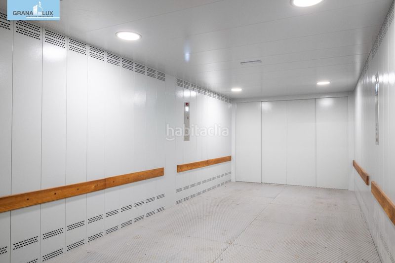 Foto ef99ec5a-1a1a-49bf-980e-615439040e02. Pis amb aparcament a Centro Histórico Málaga