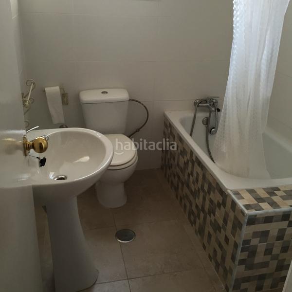 Foto 24b28c3e-4b54-4097-8d93-debc78eac658. Rent semi detached house with fireplace in La Barrosa Chiclana de la Frontera