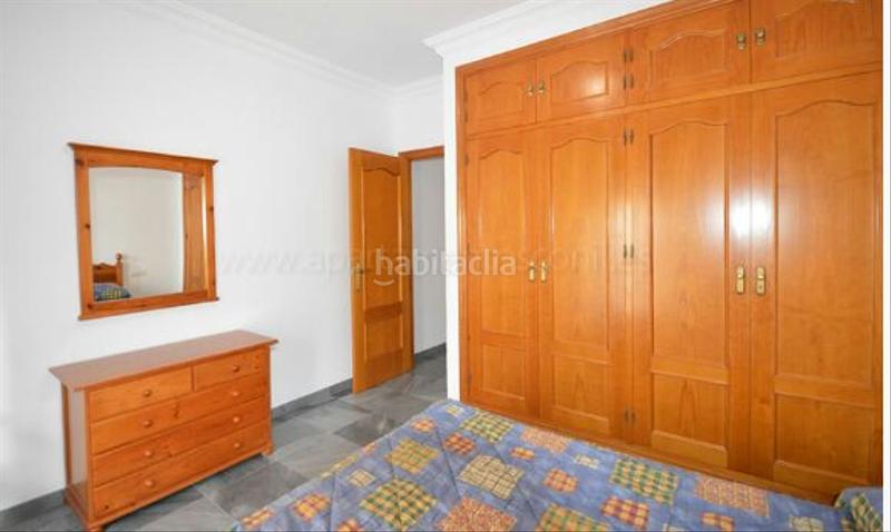 Foto bd0f15b1-0fb4-4265-95cd-dfca56723d73. Alquiler piso alquiler de septiembre a junio de piso en Conil en Conil de la Frontera