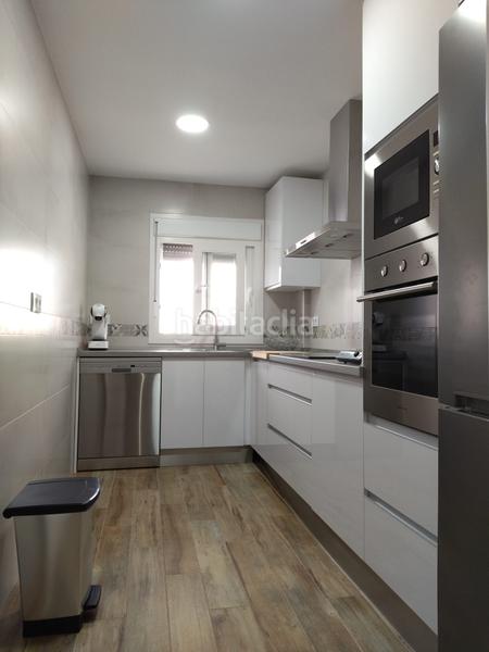 Foto c6031579-100b-4860-9a14-78f1e261e15c. Location appartement avec cheminée parking piscine dans Chiclana de la Frontera