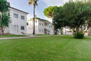 Rent Apartment  Avenida de las quintas. Apartamento bajo alquiler de septiembre a junio del 2025