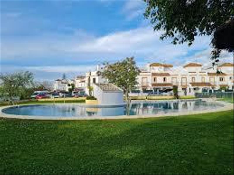 Foto 1ea1b7c4-dea4-4d6b-9031-b446cf9bcae1. Location appartement avec parking piscine dans Los Gallos Chiclana de la Frontera