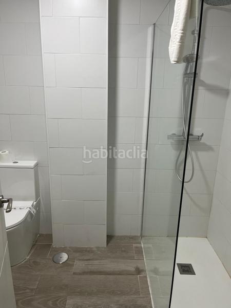Foto cc1f4259-fe71-4368-9361-f33d1c8eead8. Location appartement avec parking piscine dans Los Gallos Chiclana de la Frontera