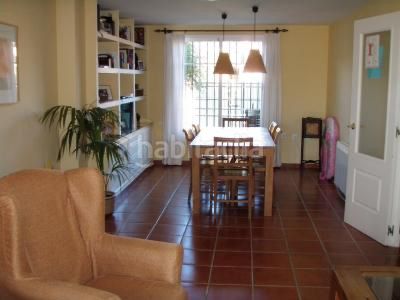 Foto eb13b0d4-8e8a-495b-a091-e16f33a6d39c. Casa adossada amb calefacció a El Ancla Puerto de Santa María (El)